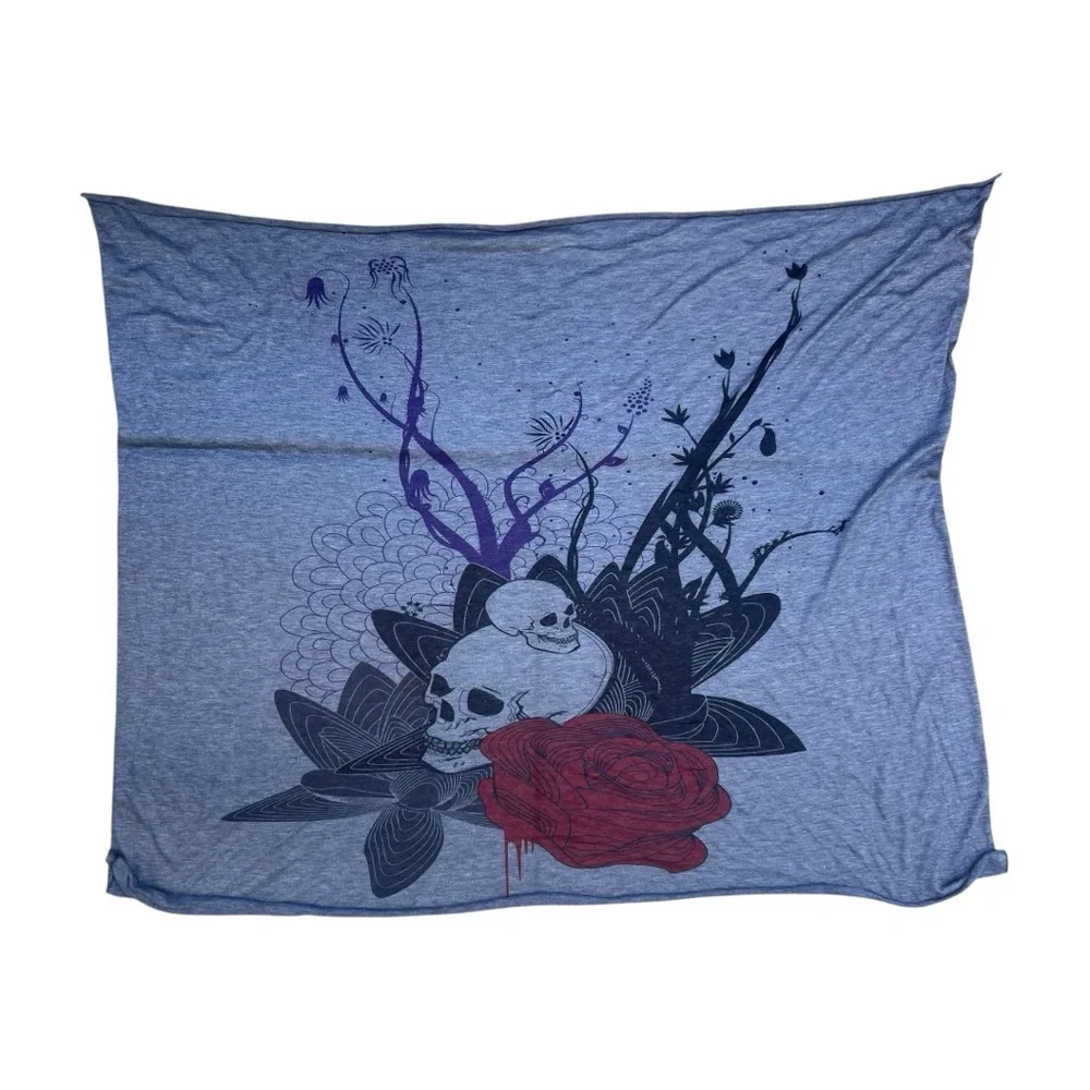 Graphic Skull &‎ Rose Lightweight Scarf / Wrap (Unbranded)